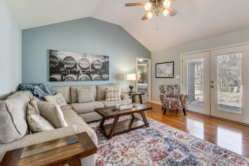 Near Tims Ford Lake: Peaceful Retreat w/Patio