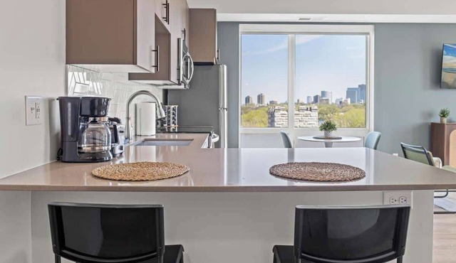 New 1BR | Gym, Rooftop Lounge in Minneapolis
