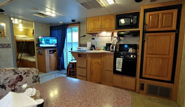 New Smyrna Rv Bunkhouse Pool Private Family RV