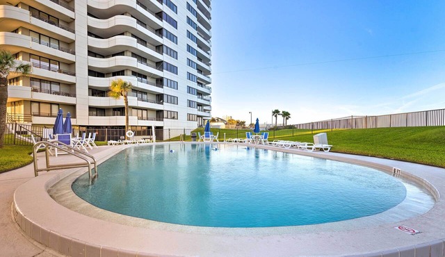Ocean-View Getaway! Family Condo in Daytona Beach
