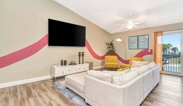 OCEAN VIEW | Retro Arcade | Game Room, Parking, AC