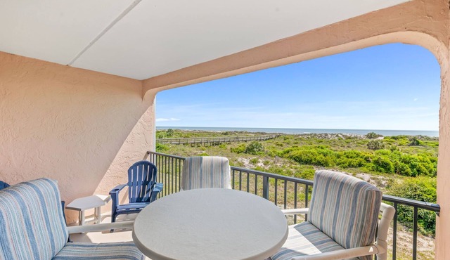 OCEANFRONT 2 bed/2.5 bath Townhouse! Pool & Tennis in St Augustine