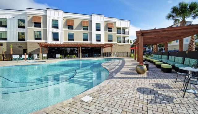 Oceanview Studio w/Kitchenette | 0.5 mi to Great Dunes Park | Free Breakfast