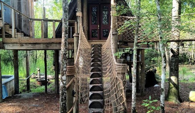 Off-Grid A-Frame Treehouse Cabin Near Satilla River, Georgia