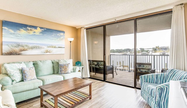 Orange Beach Bayfront Condo - Boat Slips - 2 Pools - Bay Views - 2BR Sleeps 6