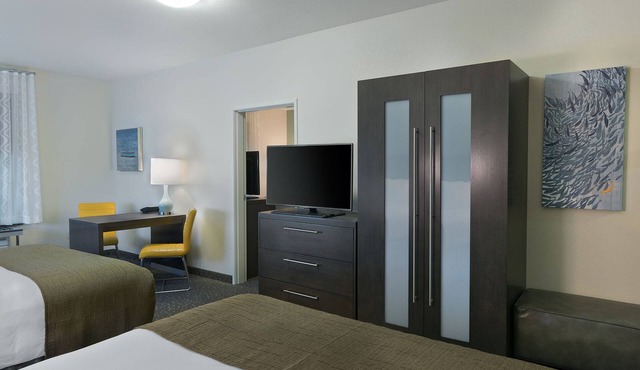 Oxford Suites Bellingham