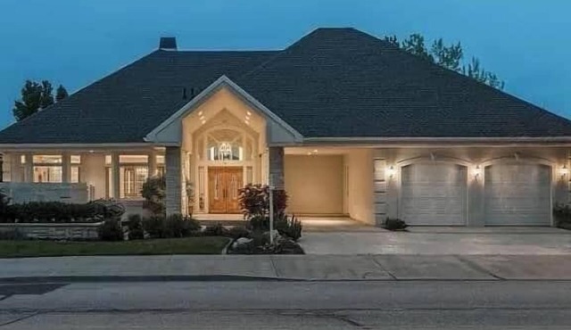 Panoramic Mountain Views King Bed Near SLC in Bountiful