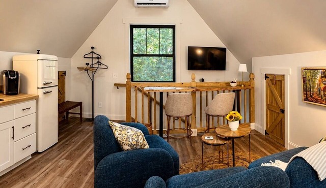 Peaceful studio Loft, in charming Davidson