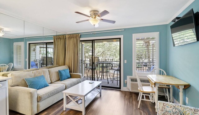 Perfect Beach Retreat! Only Steps from Coligny Plaza in Hilton Head