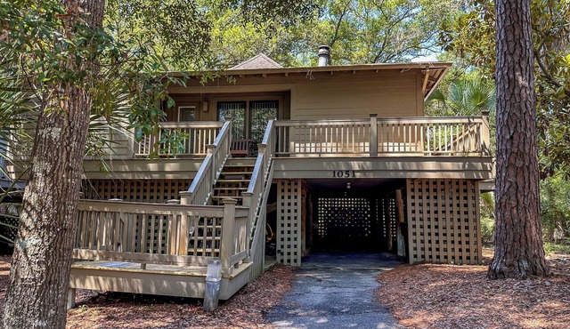 Pet Friendly Relaxing Cottage With Bicycles And Community Pool