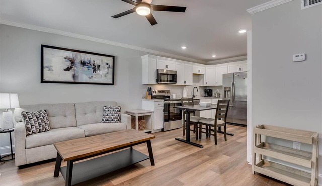 Pines at 5 Corporate Furnished Rentals Suite 117