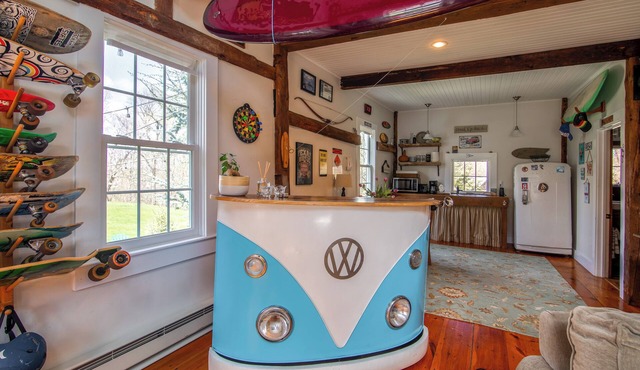 Ping-Pong & Fire Pit! Renovated Marshfield Cottage in Marshfield