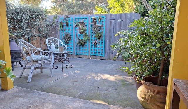 Pleasant studio with WiFi in the charming Foothills of Carpinteria.n in Carpinteria