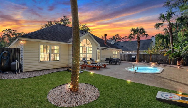 Pool, Game Room, & Fire Pit — Only 9 Miles to Downtown
