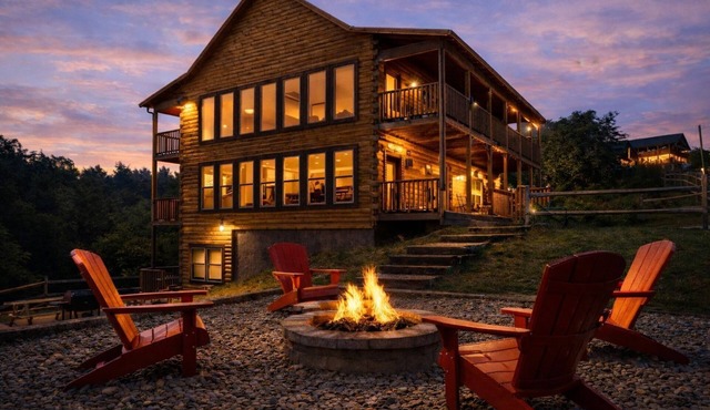 Private Lake- Amazing Views -2 Acres - Lux Cabin