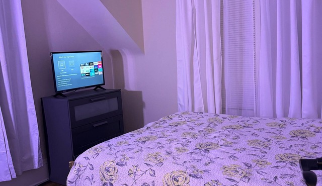Private rooms available at a 4 bedrooms private home. Shared amenities.