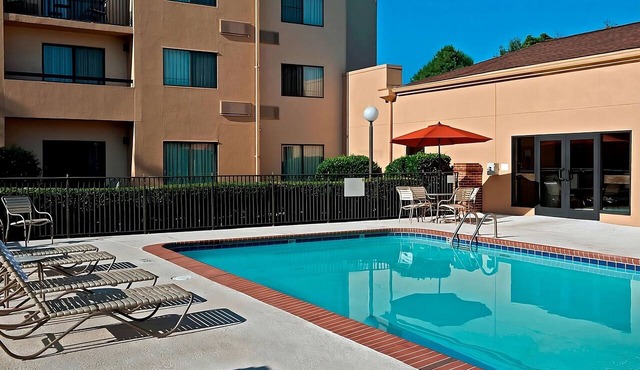 Recharge on a Pet Friendly Suite w/Seasonal Pool Near Charlotte Motor Speedway