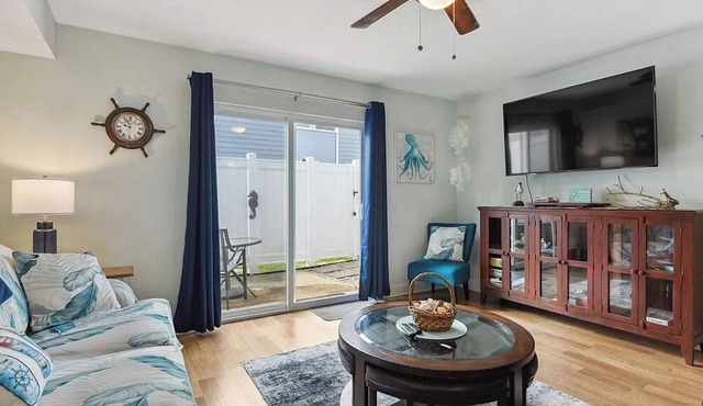 Relax with the whole family just across from Biloxi Beach.
