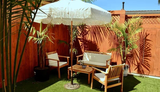 Relaxing Oceanside oasis close to beach, harbor and Legoland