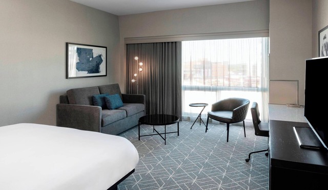 Renaissance by Marriott Boston Patriot Place Hotel in Foxborough