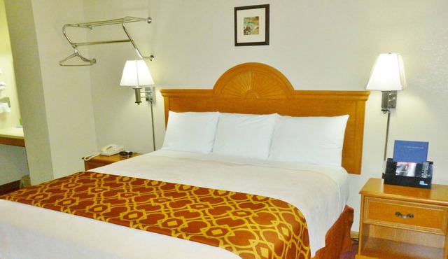 Royal Rest Motel in Chariton