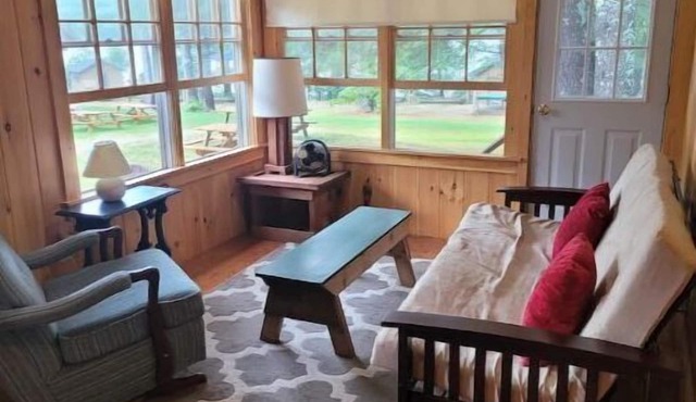 Rustic Cabin with access to Rust Pond - Main Cabin in Wolfeboro
