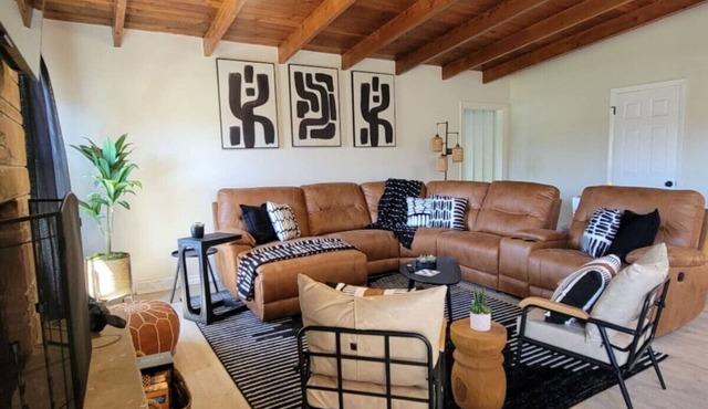 Rustic Charm Meets Modern Luxury in Lombard