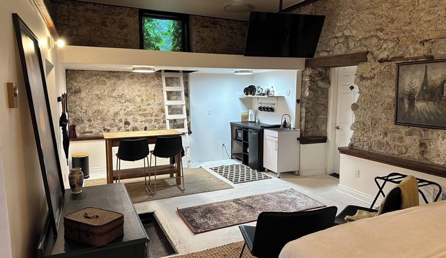 Rustic Escape - Private Suite in Downtown Elora in Elora