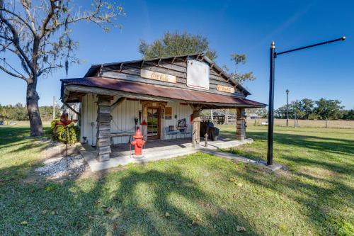 Rustic Lake City Studio Near Ichetucknee Springs!