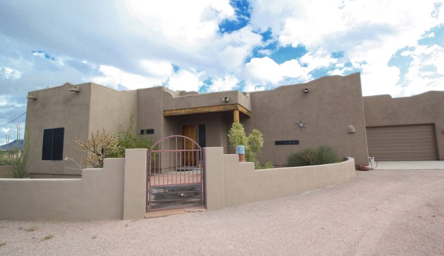 Saguaro Sunset Retreat in Apache Junction