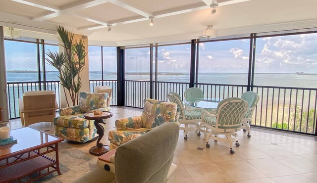 Sanibel Harbour 517: Luxury Water View! Experience gorgeous corner view!