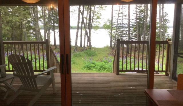 Seal Point Waterfront Cottage