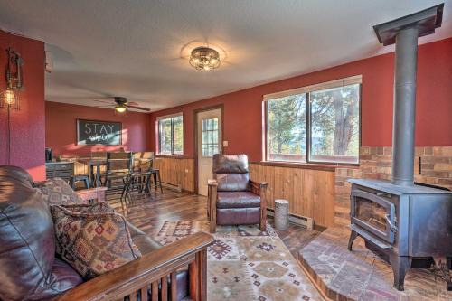 Secluded Mtn Escape! Cabin 6 Mi to Mueller Park in Divide