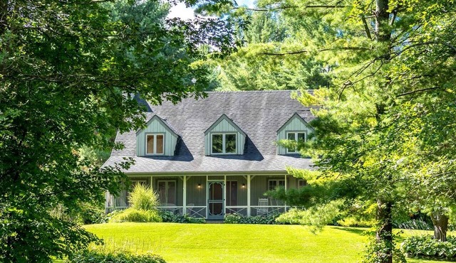 Secluded Riverfront Farmhouse with Pool, Hot Tub & Firepit in Ontario, Canada in Marmora