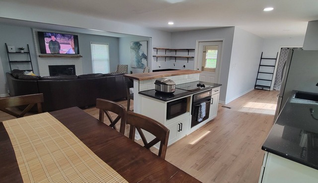 Serene 4-bedroom house in vibrant Athens near UGA