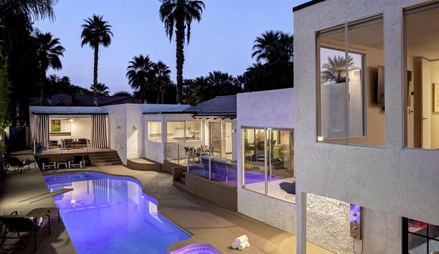 Serene Desert Getaway in Palm Springs