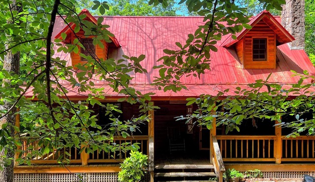 Shabby Chic meets the mountains! Sleeps 6