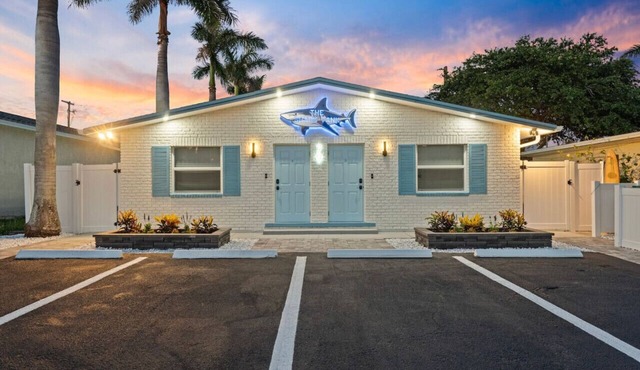 Shark Tank Cocoa Beach 2 Units Perfect for Families Walk to Beach, Bars, & Shops