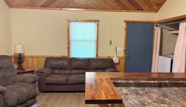 Shawnee Pines #3 - Cozy Cabin in Golconda