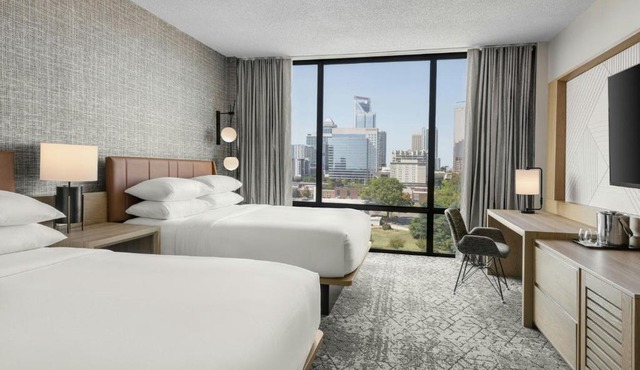 Sheraton Charlotte Hotel