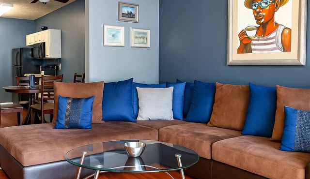 Signature Reserve Atlanta Luxury 3BR Townhome Near ATL Airport Sleeps 6