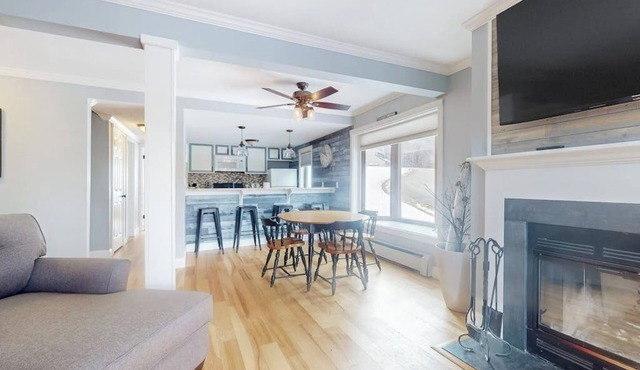 Ski-in/out condo with prime location for skiing & hiking