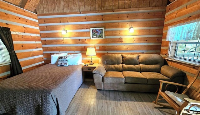 Smoky Mountain Lake Group Cabins-Stay 7 Nights and Get One Free!