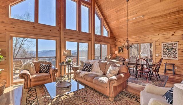 Smoky Mtn Cabin by Cataloochee Valley Elk Viewing!