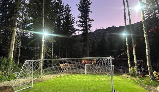 South Lake Tahoe River Front Home on 1 Acre Camp Dirtyshirt in South Lake Tahoe