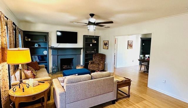 Spacious 2 Master Suites On Live Oak Street in San Angelo