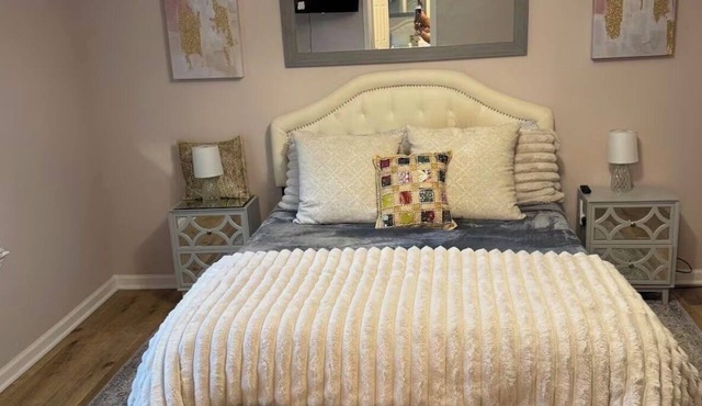 Spacious 3-bedroom townhome in charming Rex Near Atlanta