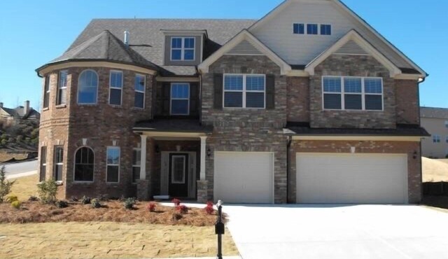 Spacious 5-Bedroom Retreat with AC in Vibrant Atlanta