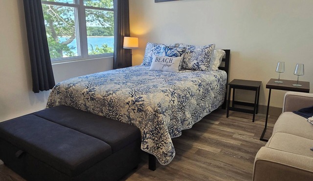 Spacious Onset Beach Studio Amazing Ocean Views - Gateway to Cape Cod in Wareham