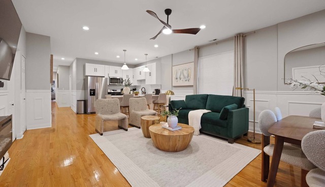 Spacious Urban Getaway near Downtown in Chicago
